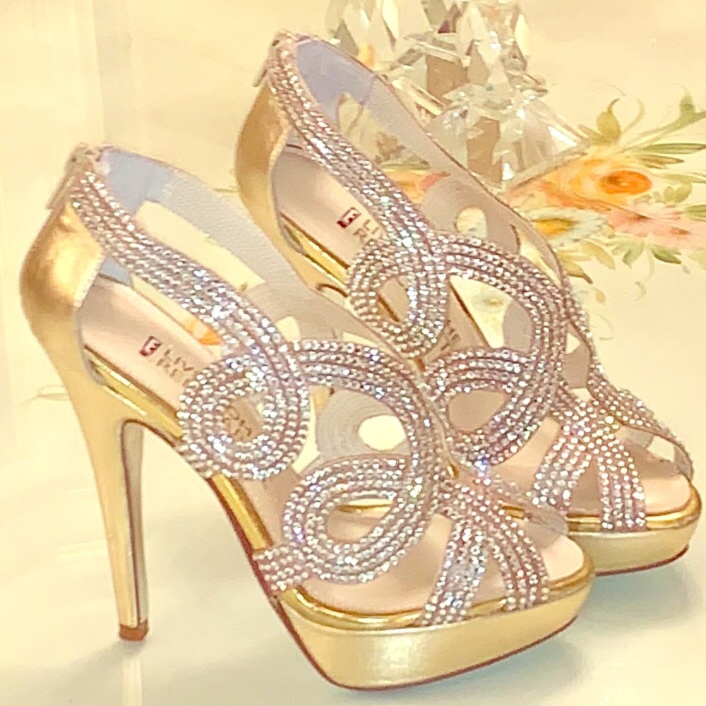 Red Carpet glitter stilettos
